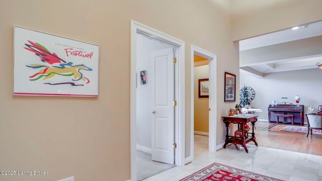 2621 Alia Cir, Louisville, KY 40222