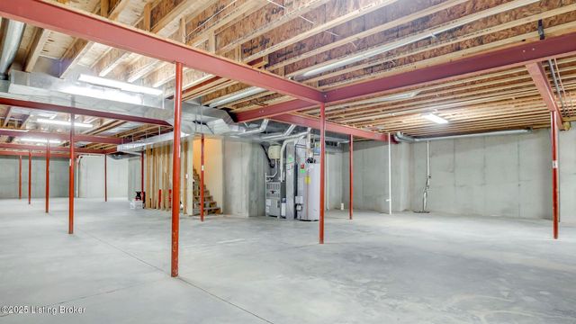 2621 Alia Cir, Louisville, KY 40222