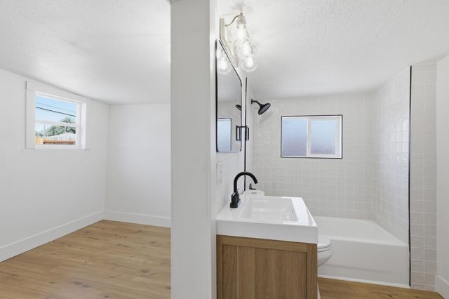 2927 E Columbia Ave, Spokane, WA 99208