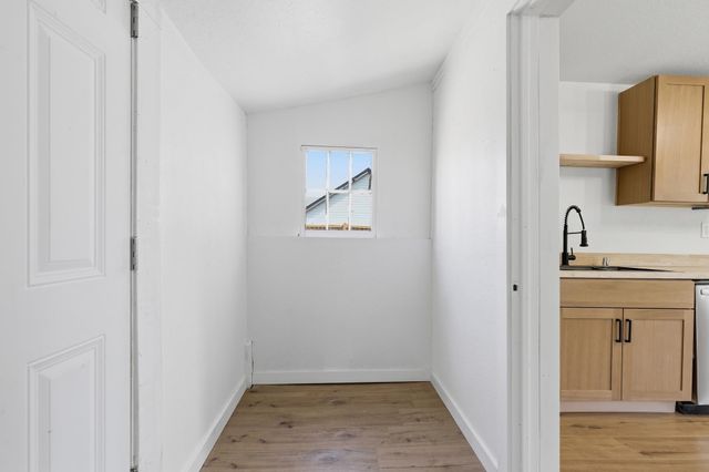 2927 E Columbia Ave, Spokane, WA 99208
