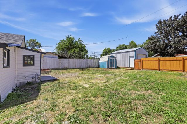 2927 E Columbia Ave, Spokane, WA 99208