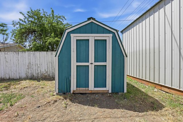 2927 E Columbia Ave, Spokane, WA 99208