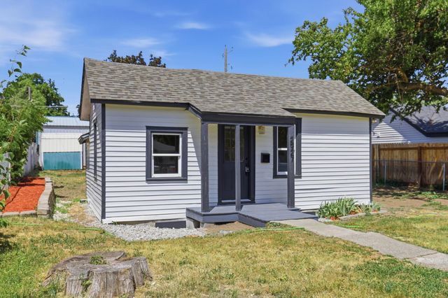2927 E Columbia Ave, Spokane, WA 99208