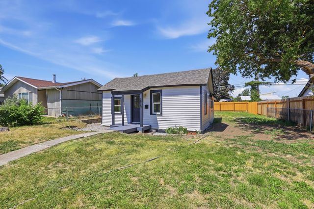 2927 E Columbia Ave, Spokane, WA 99208