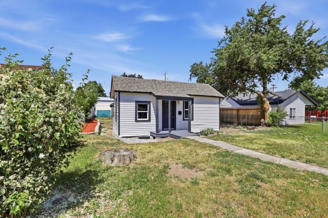 2927 E Columbia Ave, Spokane, WA 99208