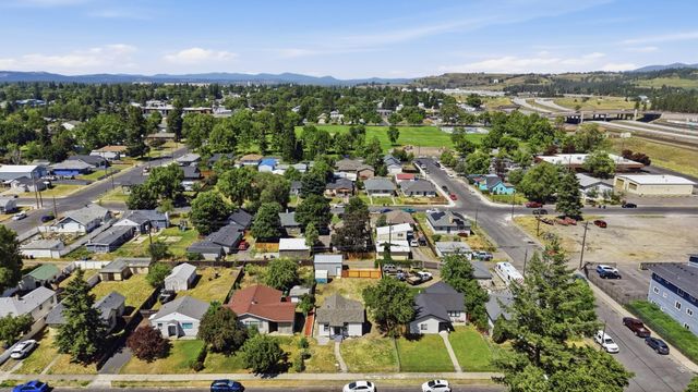 2927 E Columbia Ave, Spokane, WA 99208