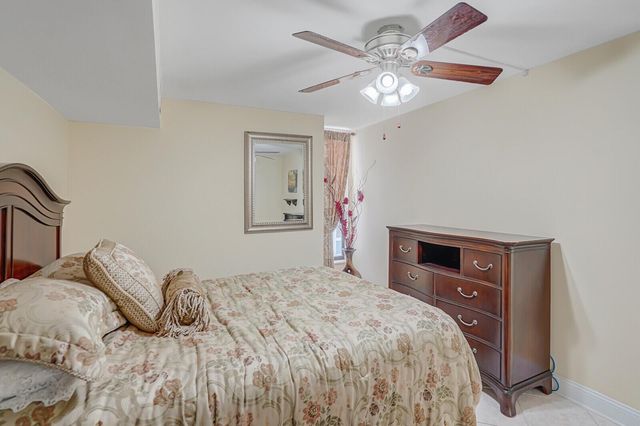 1000 S Ocean Boulevard 17b, Pompano Beach, FL 33062