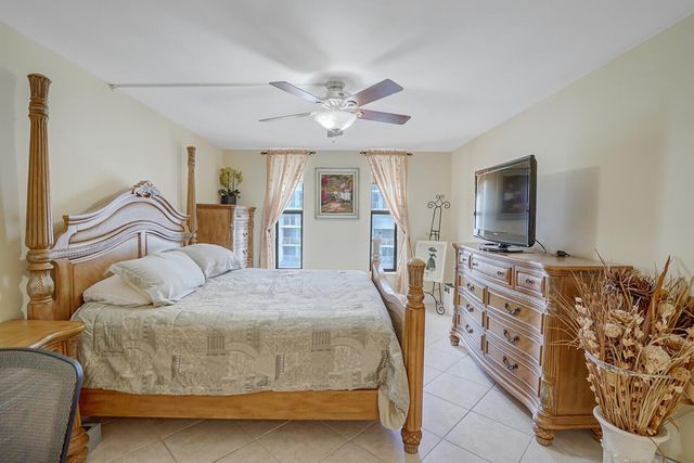 1000 S Ocean Boulevard 17b, Pompano Beach, FL 33062