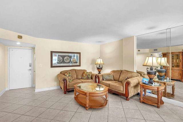 1000 S Ocean Boulevard 17b, Pompano Beach, FL 33062