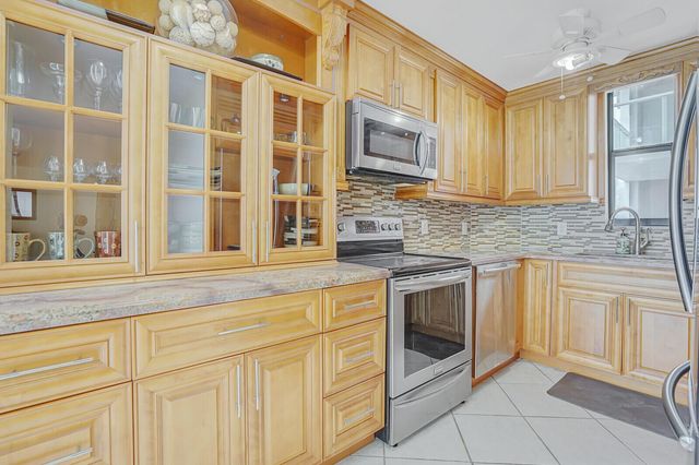 1000 S Ocean Boulevard 17b, Pompano Beach, FL 33062