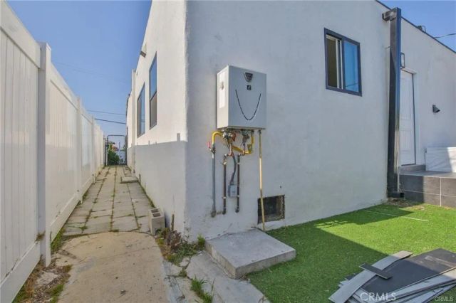 3206 W 59th Street, Los Angeles, CA 90043
