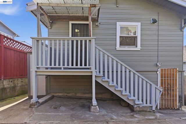 1839 1839 Commerce Way, Oakland, CA 94606