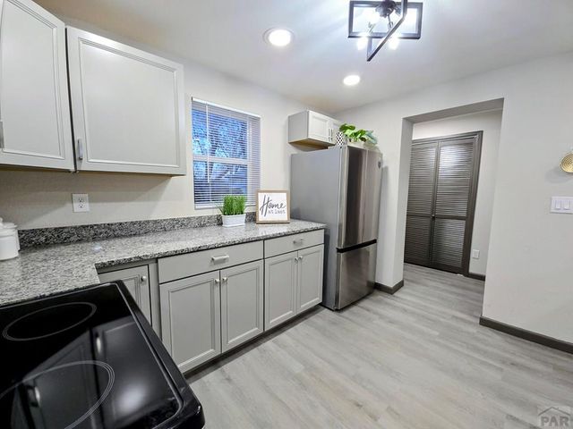 4205 St Clair Ave, Pueblo, CO 81005