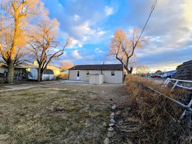 4205 St Clair Ave, Pueblo, CO 81005