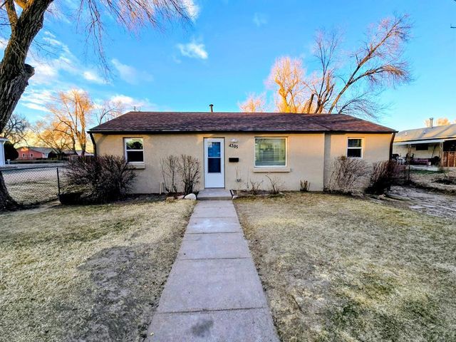 4205 St Clair Ave, Pueblo, CO 81005