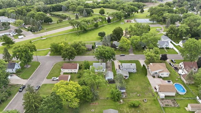 909 Selby Avenue, Saint Paul Park, MN 55071