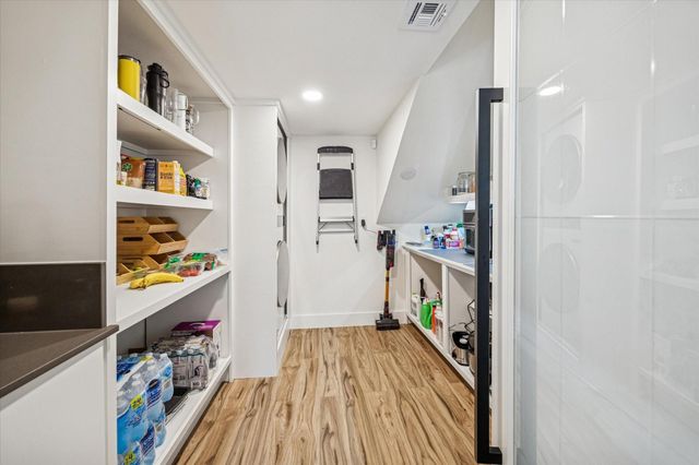 13062 Trail Hollow Drive 3062, Houston, TX 77079