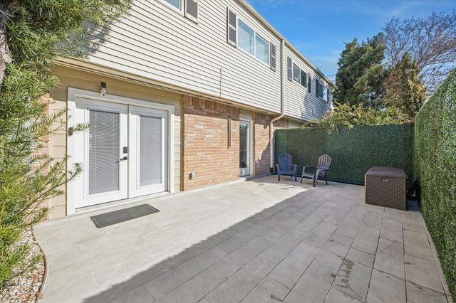 13062 Trail Hollow Drive 3062, Houston, TX 77079