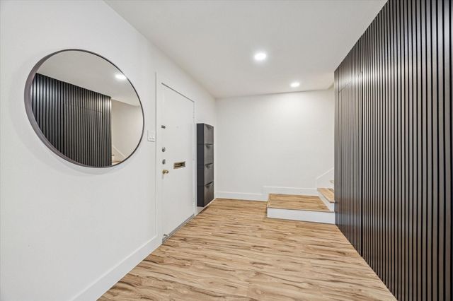 13062 Trail Hollow Drive 3062, Houston, TX 77079