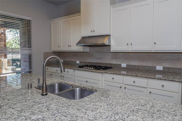 3901 Drake Elm Way, Arlington, TX 76005