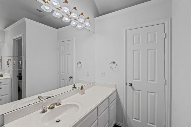 11832 Ferndale Lane, Fort Worth, TX 76008