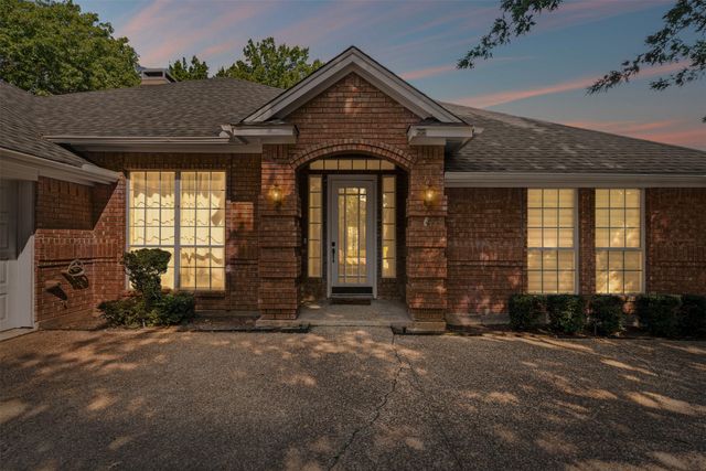 11832 Ferndale Lane, Fort Worth, TX 76008