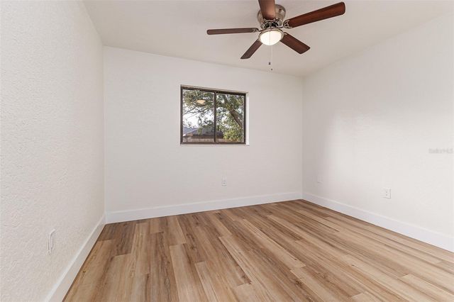 3903 WOODBURN LOOP W, Lakeland, FL 33813