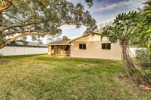 3903 WOODBURN LOOP W, Lakeland, FL 33813