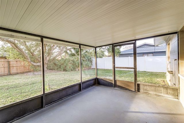 3903 WOODBURN LOOP W, Lakeland, FL 33813