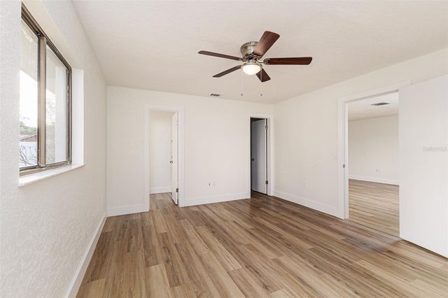 3903 WOODBURN LOOP W, Lakeland, FL 33813