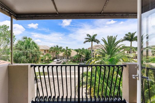 10364 Trianon Pl, Wellington, FL 33449