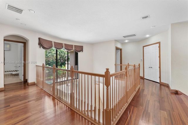 10364 Trianon Pl, Wellington, FL 33449
