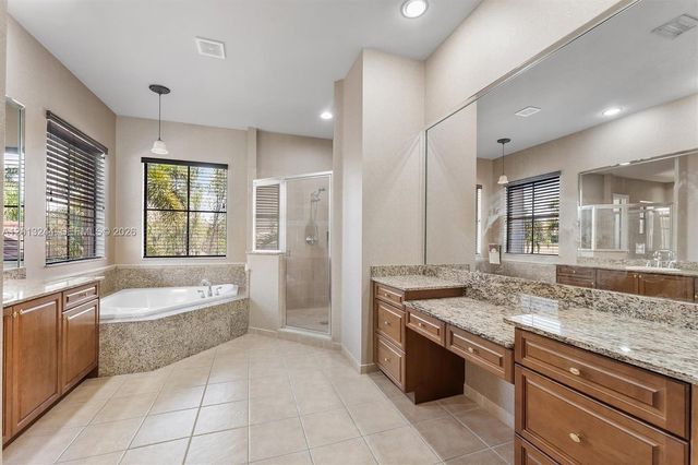 10364 Trianon Pl, Wellington, FL 33449
