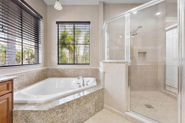 10364 Trianon Pl, Wellington, FL 33449