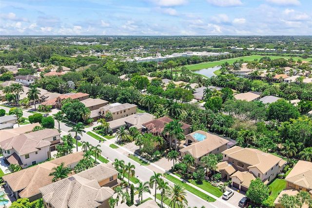 10364 Trianon Pl, Wellington, FL 33449