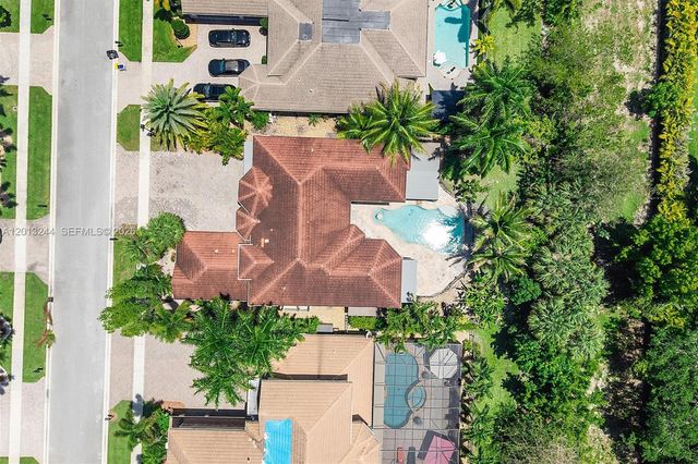 10364 Trianon Pl, Wellington, FL 33449