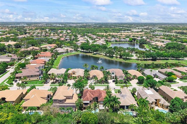 10364 Trianon Pl, Wellington, FL 33449