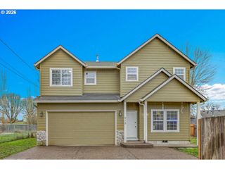 818 S BRIDGE St, Sheridan, OR 97378