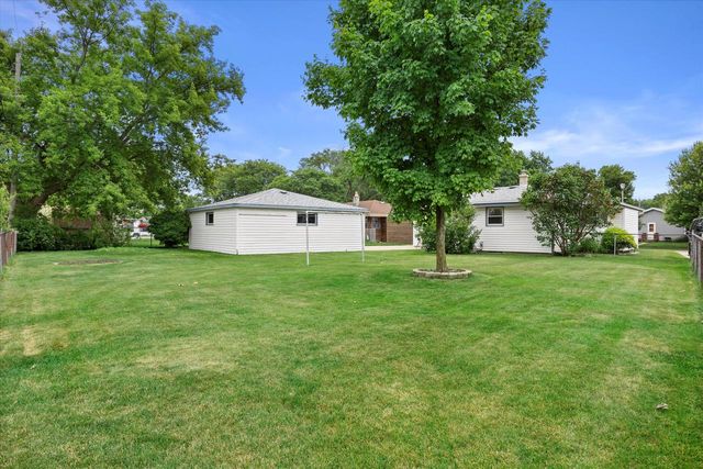 2506 E Birchwood AVENUE, Cudahy, WI 53110