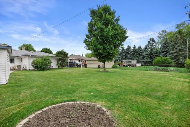 2506 E Birchwood AVENUE, Cudahy, WI 53110