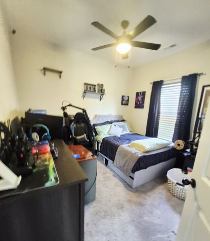 490 Ridge Top Ct, Clarksville, TN 37040