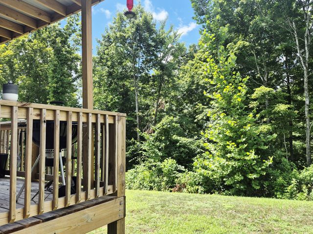 490 Ridge Top Ct, Clarksville, TN 37040