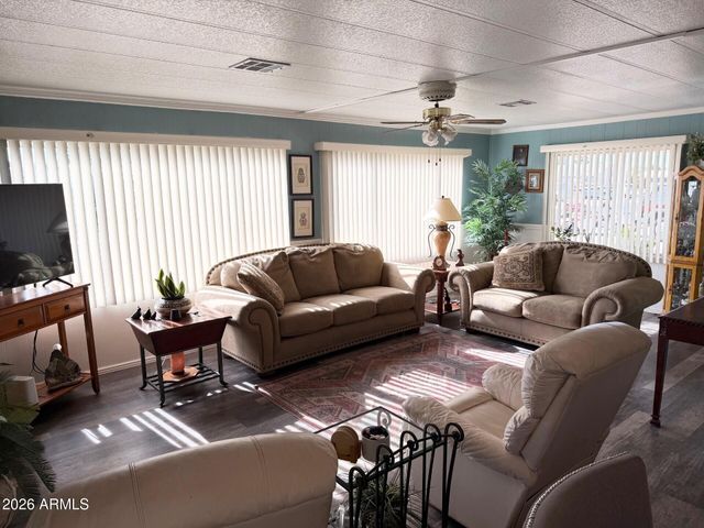 8264 E DUTCHMAN Drive, Mesa, AZ 85208