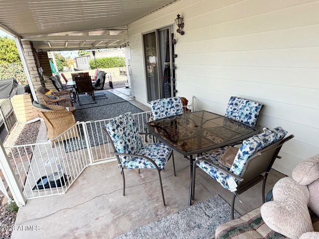 8264 E DUTCHMAN Drive, Mesa, AZ 85208