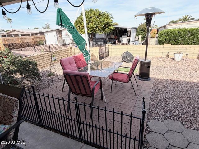 8264 E DUTCHMAN Drive, Mesa, AZ 85208