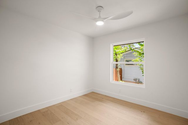 2204 Fair Oaks DR, Austin, TX 78745