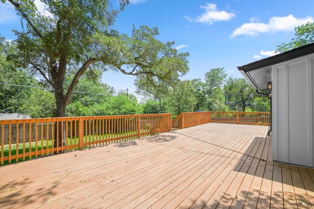 2204 Fair Oaks DR, Austin, TX 78745
