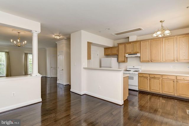 122 ELMCROFT BLVD, Rockville, MD 20850