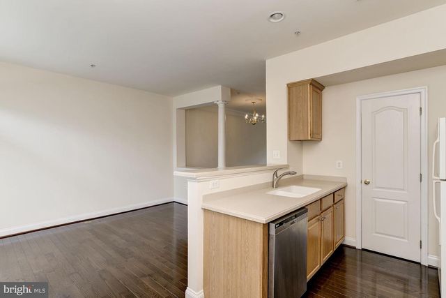 122 ELMCROFT BLVD, Rockville, MD 20850