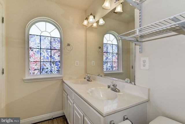 122 ELMCROFT BLVD, Rockville, MD 20850